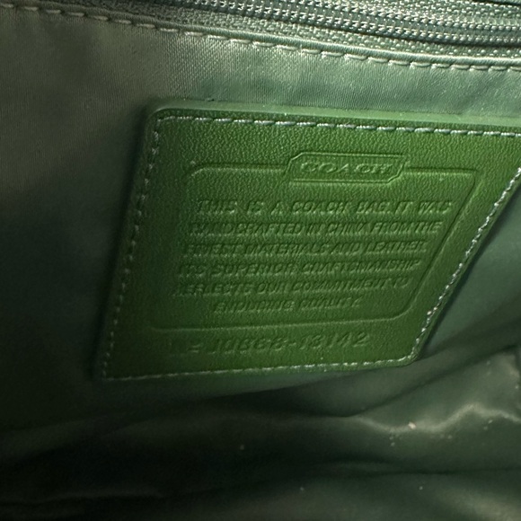 Coach Green and Tan Signature Shoulder Bag - Picture 10 of 15